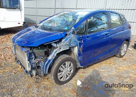 2016 Honda Fit Lx z USA, uszkodzony, nr VIN JHMGK5H59GX013822